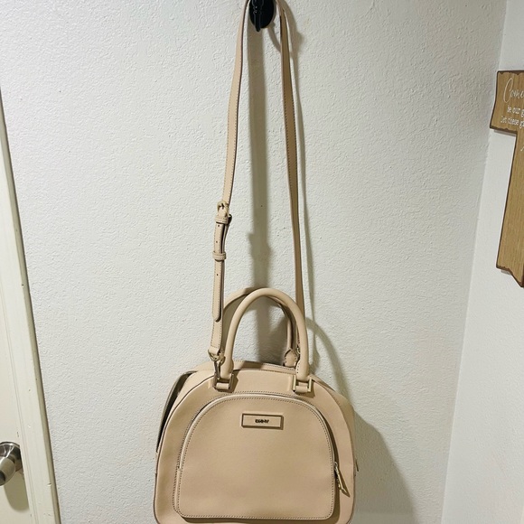 DKNY handbag - Picture 6 of 6